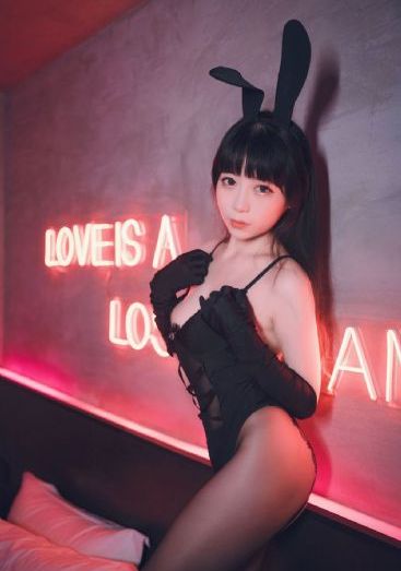 欧美小美女壁纸高清_最新国语全集在线