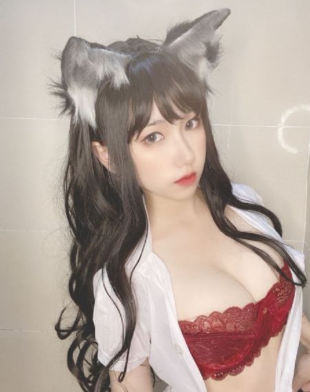 日韩成在线精品_HD迅雷电影在线