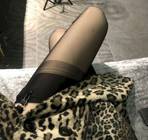 日韩美女壁纸手机超清全面屏_4K迅雷电影在线