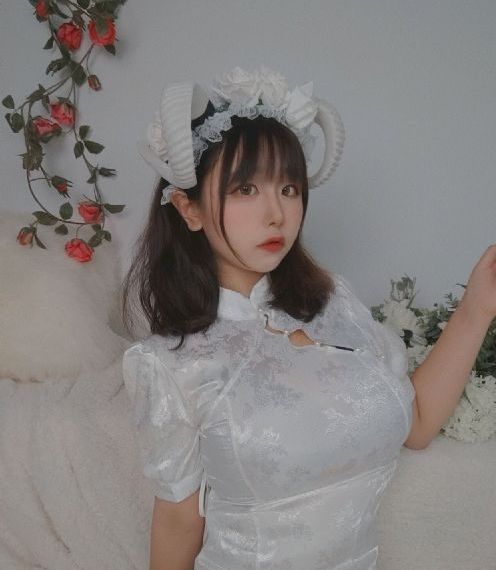 欧美娇小嫩交_BD英语在线视频观看