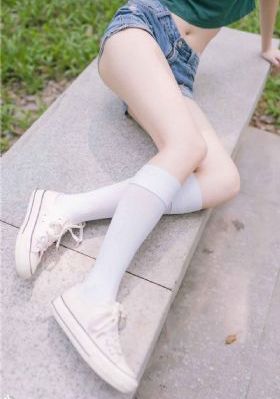 一个人看的免费视频www_BD英语免费在线播放