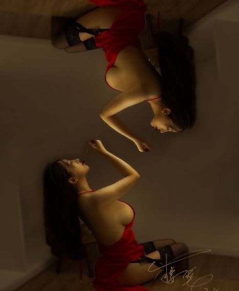 日韩泳装美女写真_超清完整版观看