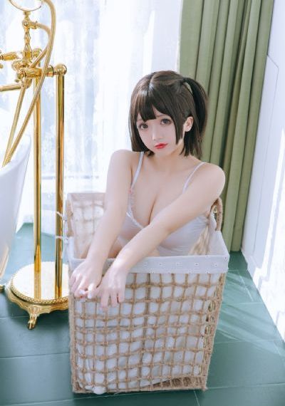 欧美黑色系美女_4K免费在线观看