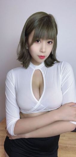 五月天日韩美女电影_DVD免费观看电视剧