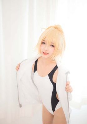 欧美日本女人艺术_720完整在线观看